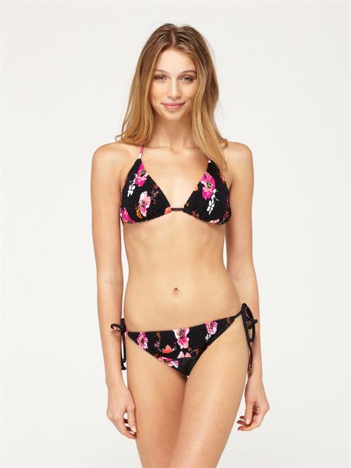 Cailin Russo in a bikini