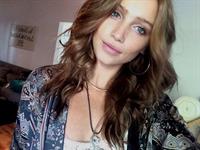 Cailin Russo taking a selfie