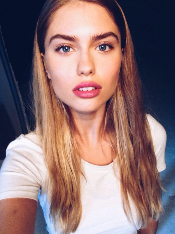 Alexandria Morgan taking a selfie