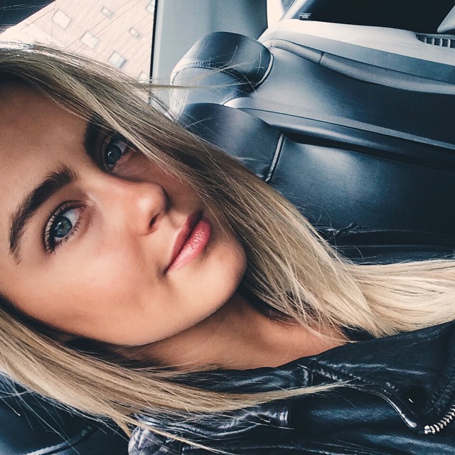 Stephanie Claire Smith taking a selfie