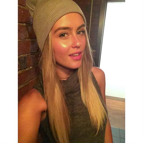 Stephanie Claire Smith taking a selfie