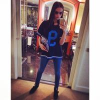 Shanina Shaik taking a selfie