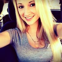 Anna Faith Carlson taking a selfie