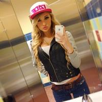 Anna Faith Carlson taking a selfie