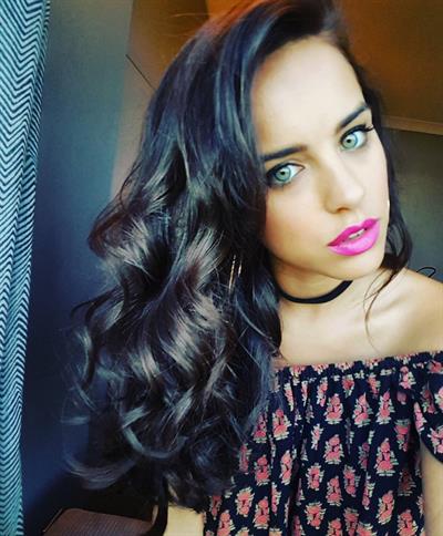Georgia May Foote taking a selfie