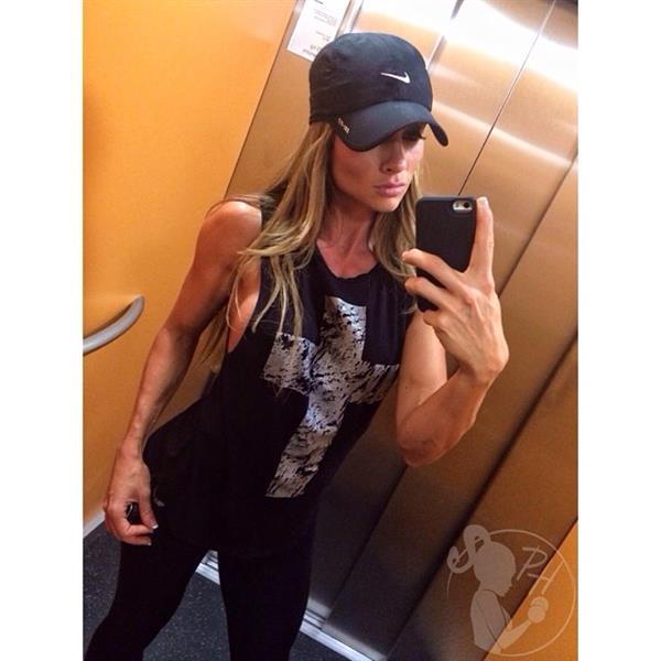 Paige Hathaway taking a selfie