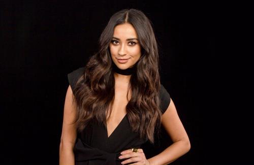 Shay Mitchell