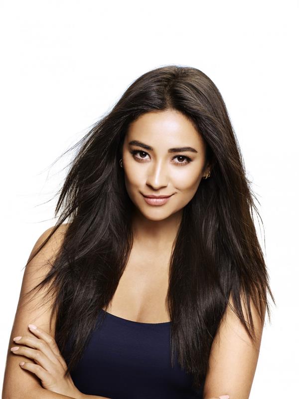 Shay Mitchell