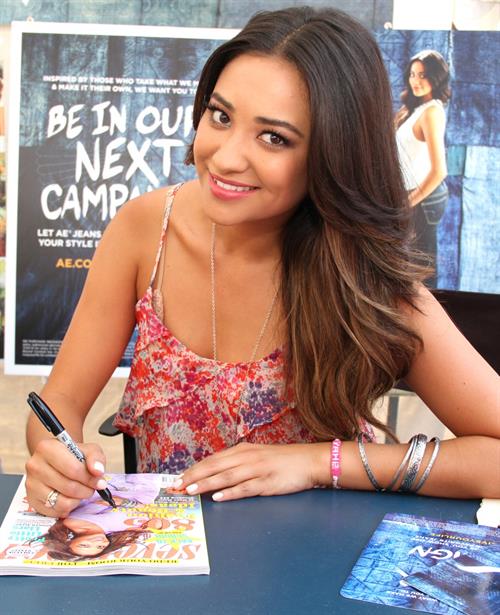 Shay Mitchell