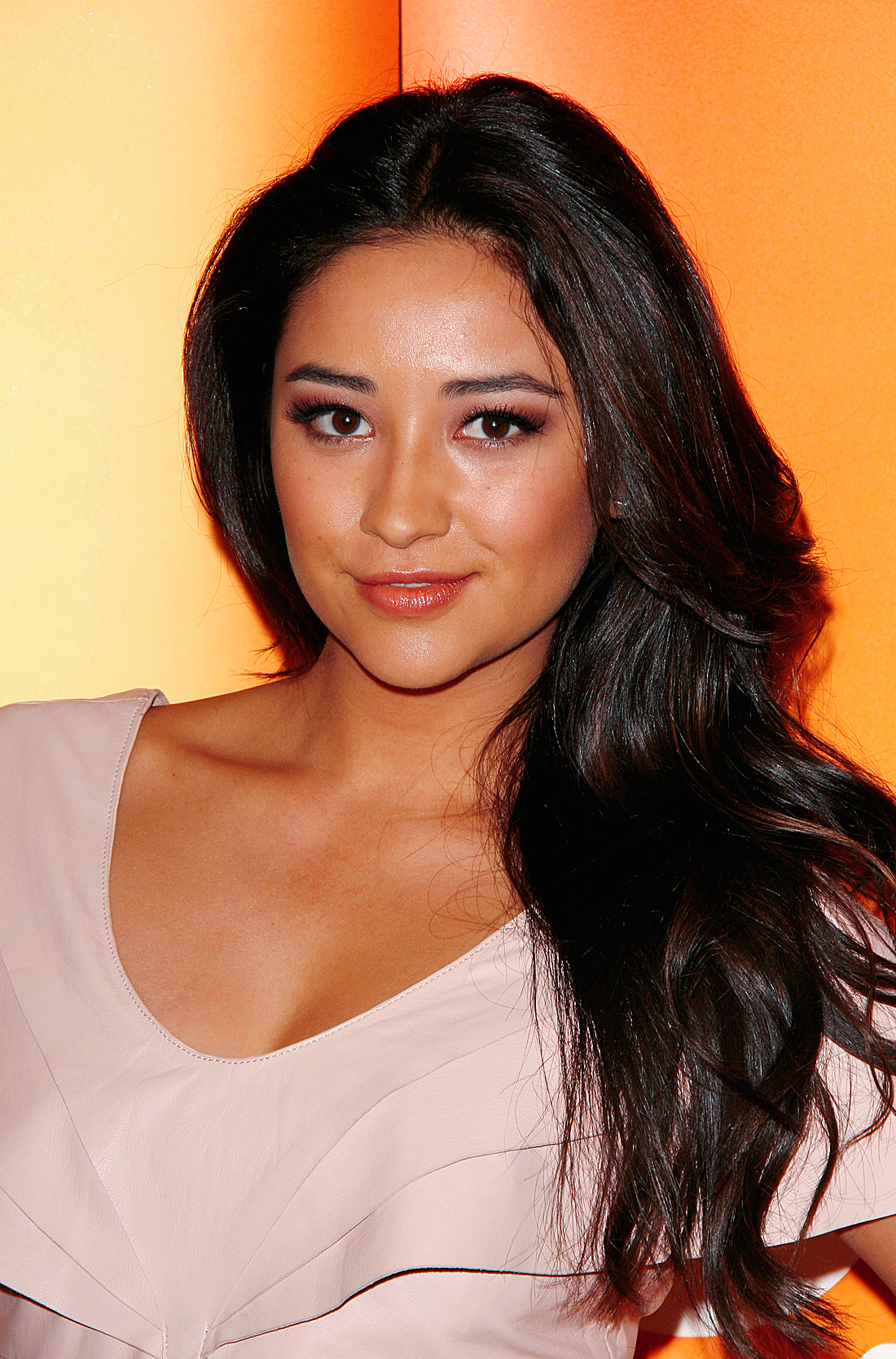 Shay Mitchell Pictures