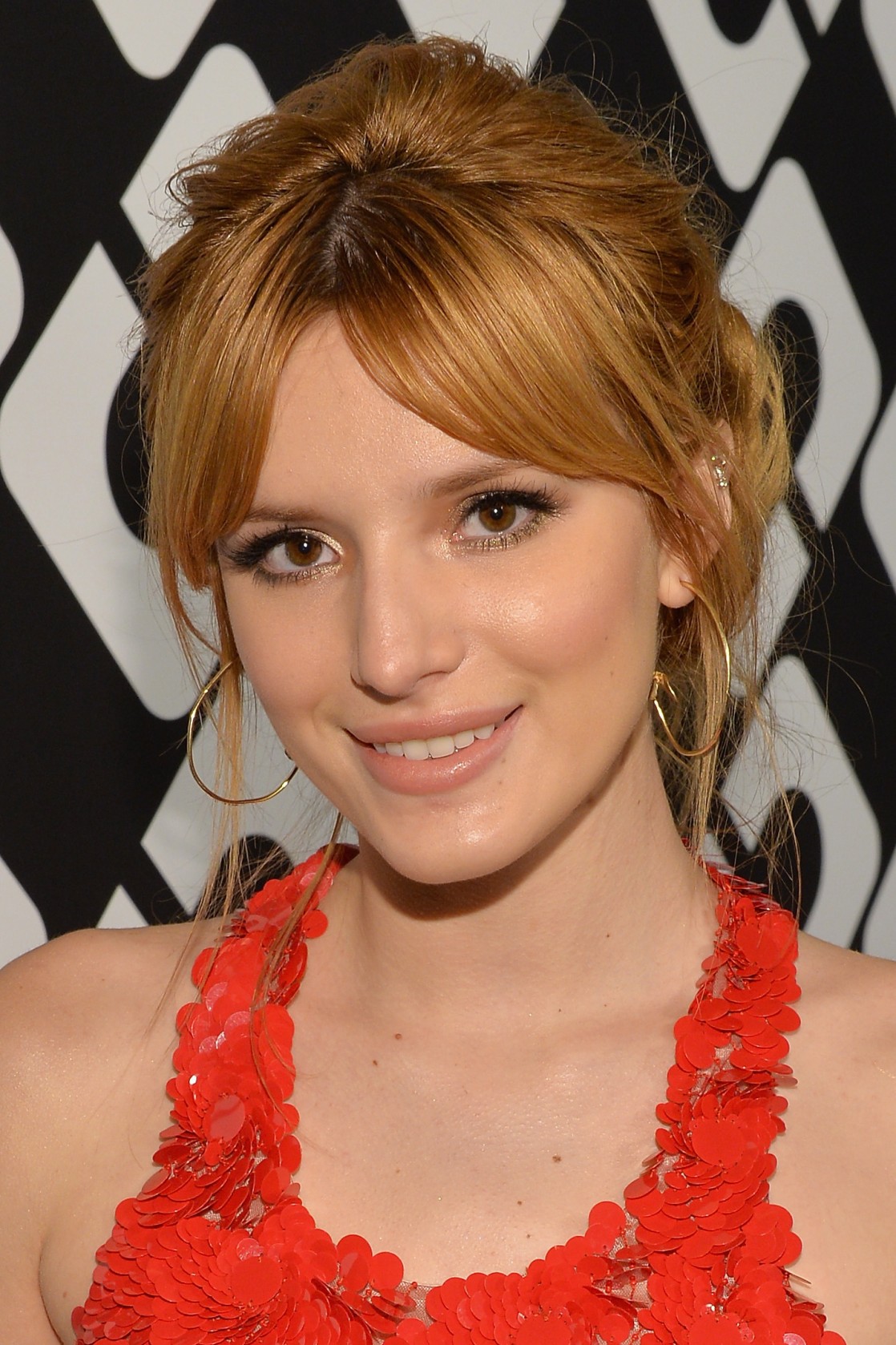 Bella Thorne Pictures Hotness Rating Unrated