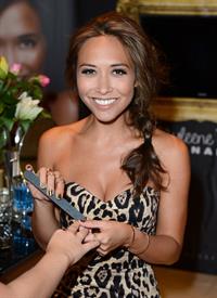 Myleene Klass Unveiling her new nail wrap bar in Oxford Street - November 1, 2012