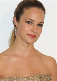 Alexis Knapp
