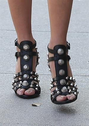 Nicky Hilton stop at a nail salon in Beverly Hills October 22, 2013