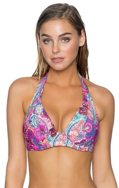 Elizabeth Turner in a bikini