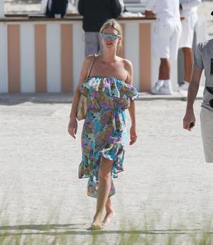 Nicky Hilton Hotel pool in Miami - December 31, 2012