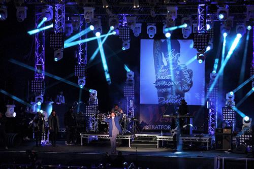 Rihanna Westfield Stratford Lights London Switch On - Performance (November 19, 2012) 