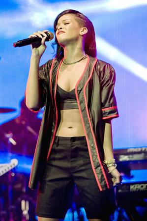 Rihanna Performing during 777 Tour in Mexico City November 14, 2012