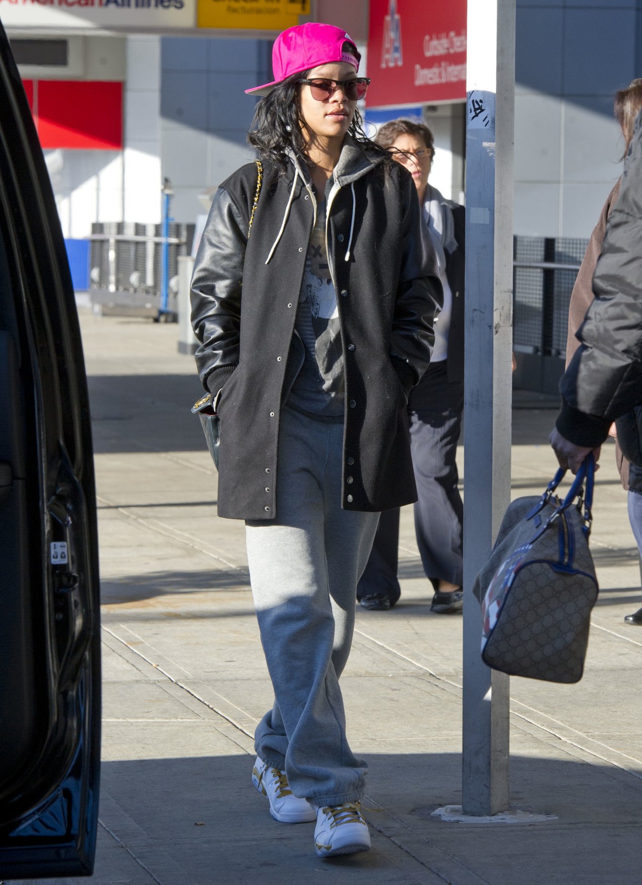 Rihanna arriving at JFK in NYC 11/6/12