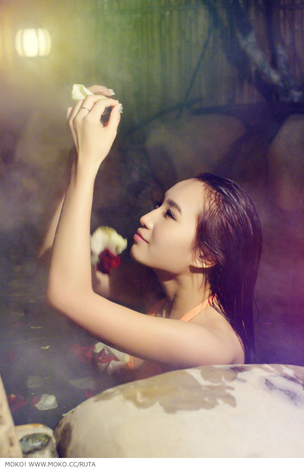 An Rui Tian in a bikini