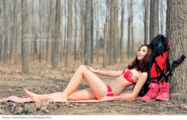 Chen Chao Zi in a bikini