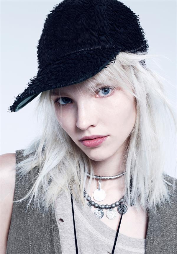 Sasha Luss