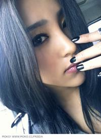 Hu Meng Yuan taking a selfie