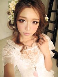 Huang Yi Lin taking a selfie