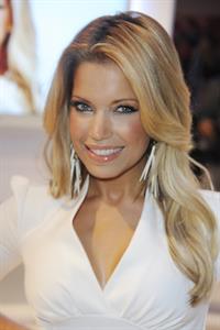 Sylvie Van der Vaart - On the IFA in Berlin 31.08.12
