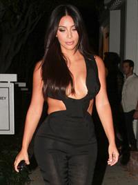 Kim Kardashian leaving the Fig  Olive restaurant in West Hollywood, August 20, 2014