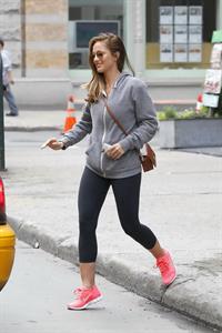 Minka Kelly New York City subway platform 4/5/2012 