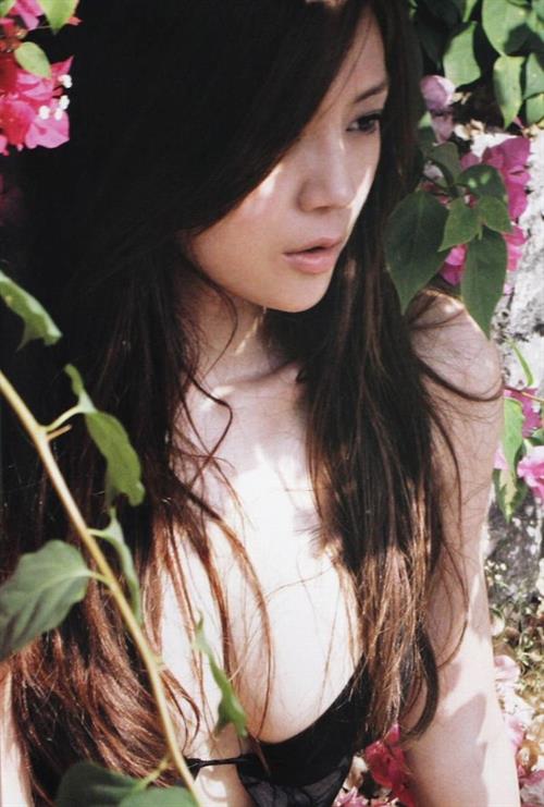 Zhou Wei Tong in a bikini