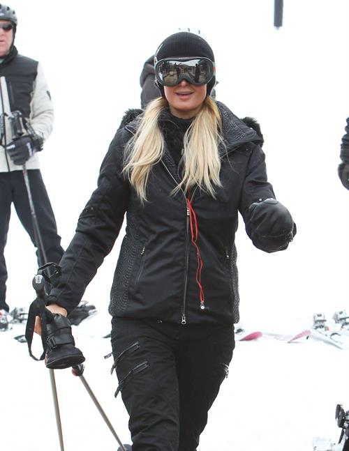 Paris Hilton enjoying a day in the mountains of Aspen December 18, 2012 