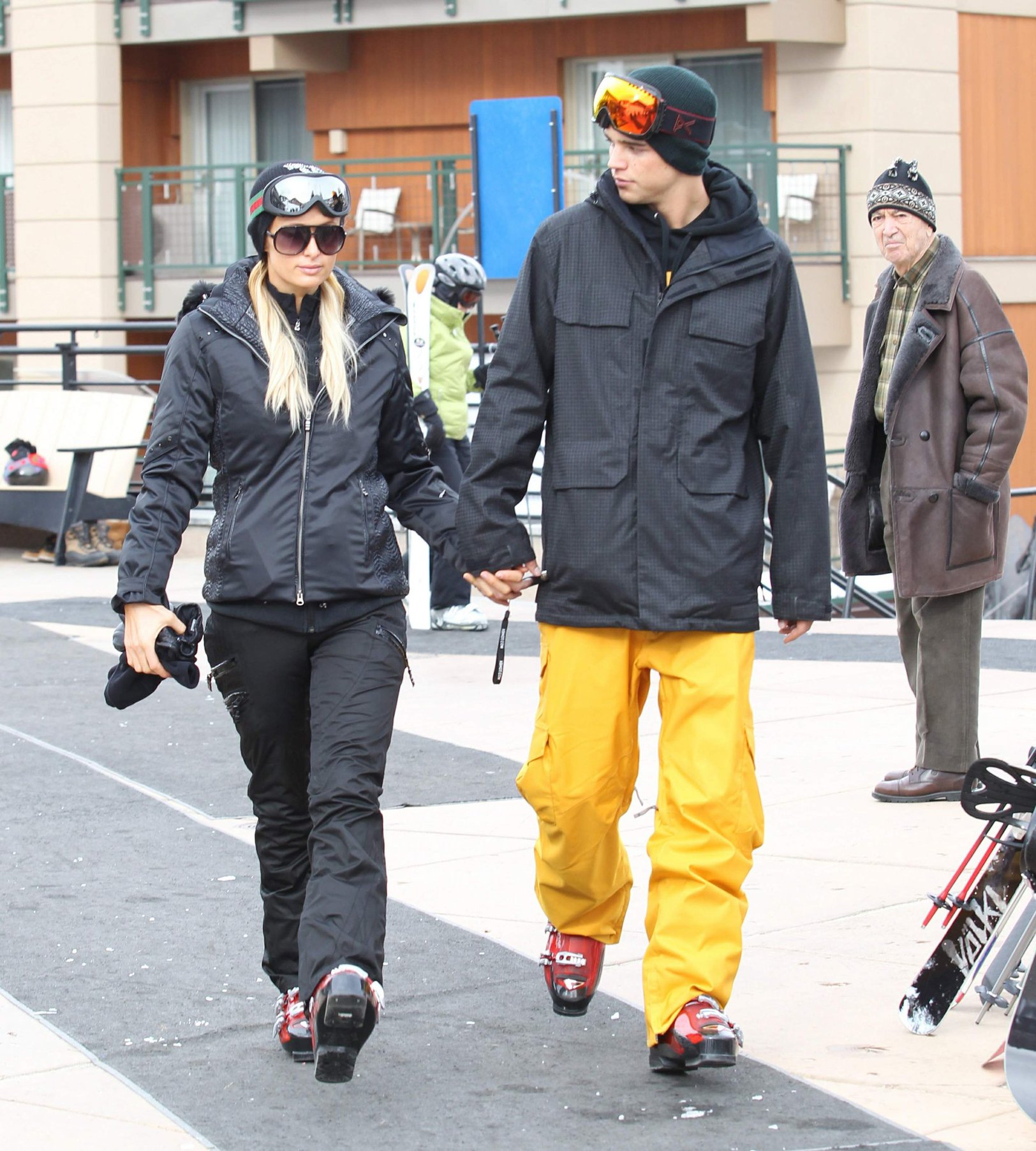 Paris Hilton enjoying a day in the mountains of Aspen December 18, 2012 