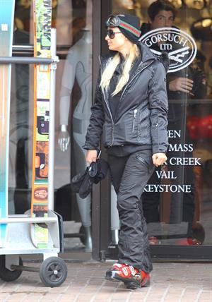 Paris Hilton enjoying a day in the mountains of Aspen December 18, 2012 