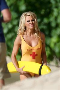Pamela Anderson - Filming for an Brazilian TV Show in Hawaii 17.08.12