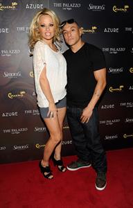 Pamela Anderson - Arrives at Simon G. Jewelry's Summer Soiree and the kickoff of Carnevale Night - June 2, 2012