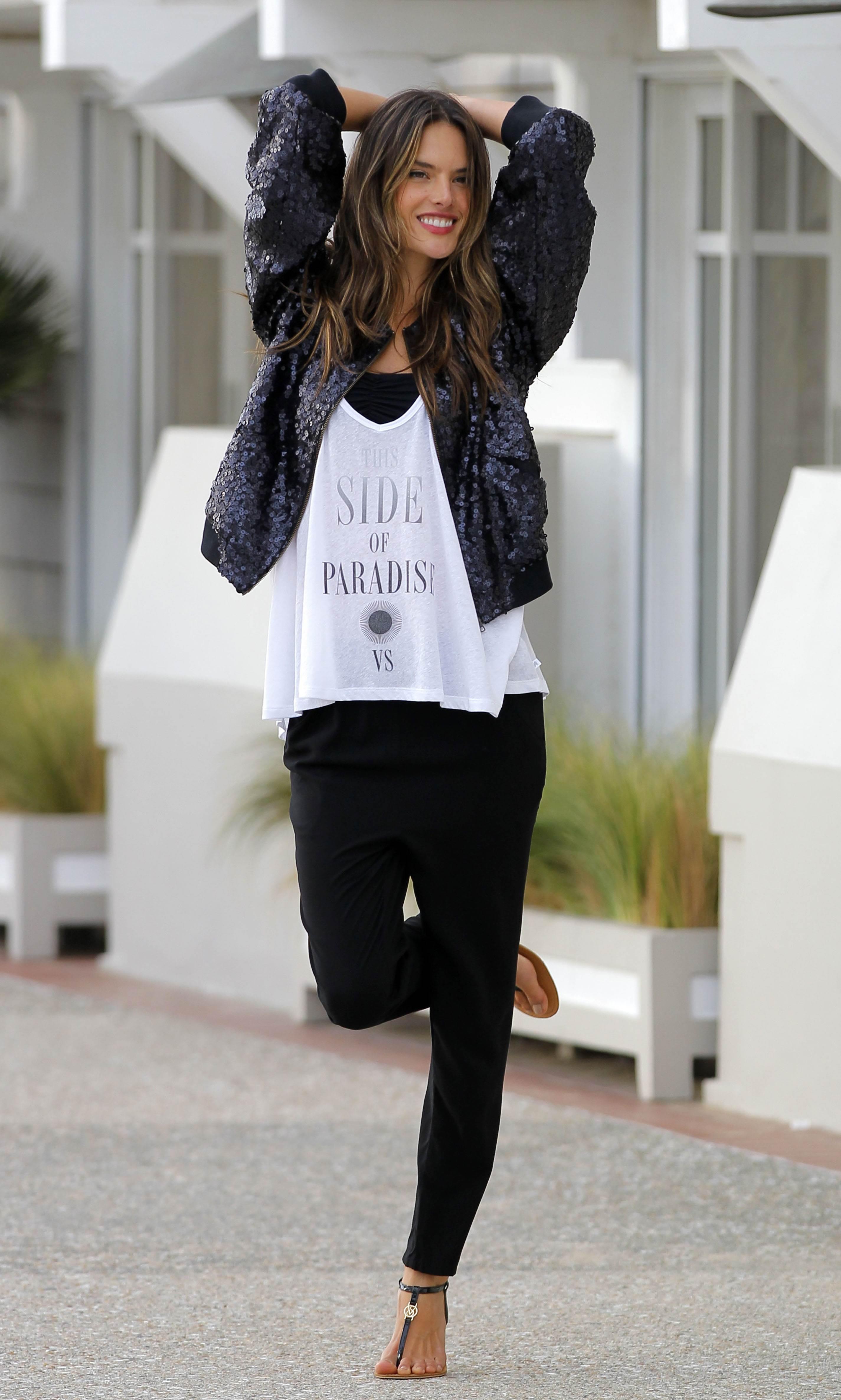 Alessandra Ambrosio Pictures Adriana Lima and Alessandra Ambrosio Photoshoot in Venice beach March 7, 2013