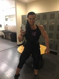 Alina Popa taking a selfie