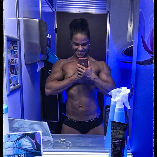 Marie Bouchalova taking a selfie