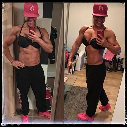 Marie Bouchalova taking a selfie