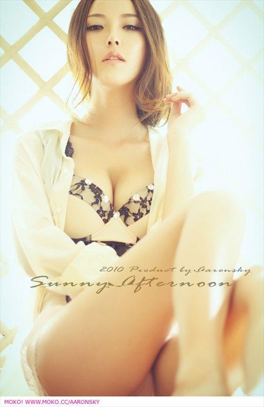 Miranda Zhao Yu Fei in lingerie