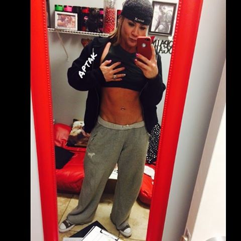 Amanda Michelle Folstad Ptak taking a selfie