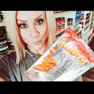 Amanda Michelle Folstad Ptak taking a selfie