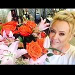 Amanda Michelle Folstad Ptak taking a selfie