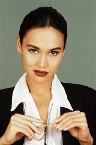 Tia Carrere