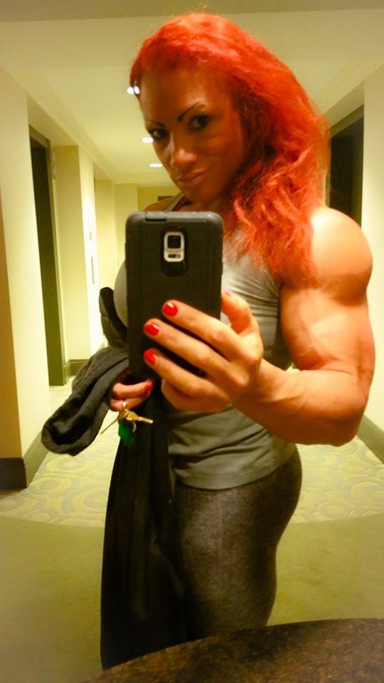 Isabelle Turell taking a selfie