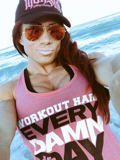 Isabelle Turell taking a selfie