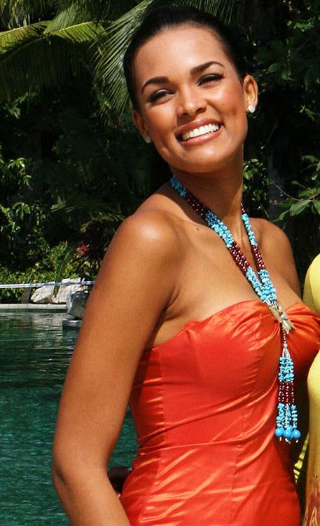 Ada Aimee De La Cruz