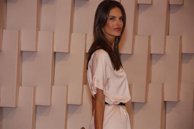 Alessandra Ambrosio Colcci fashion show red carpet January 30, 2011